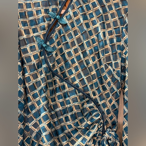 Elegant Blue Geometric Dress - Picture 3 of 3